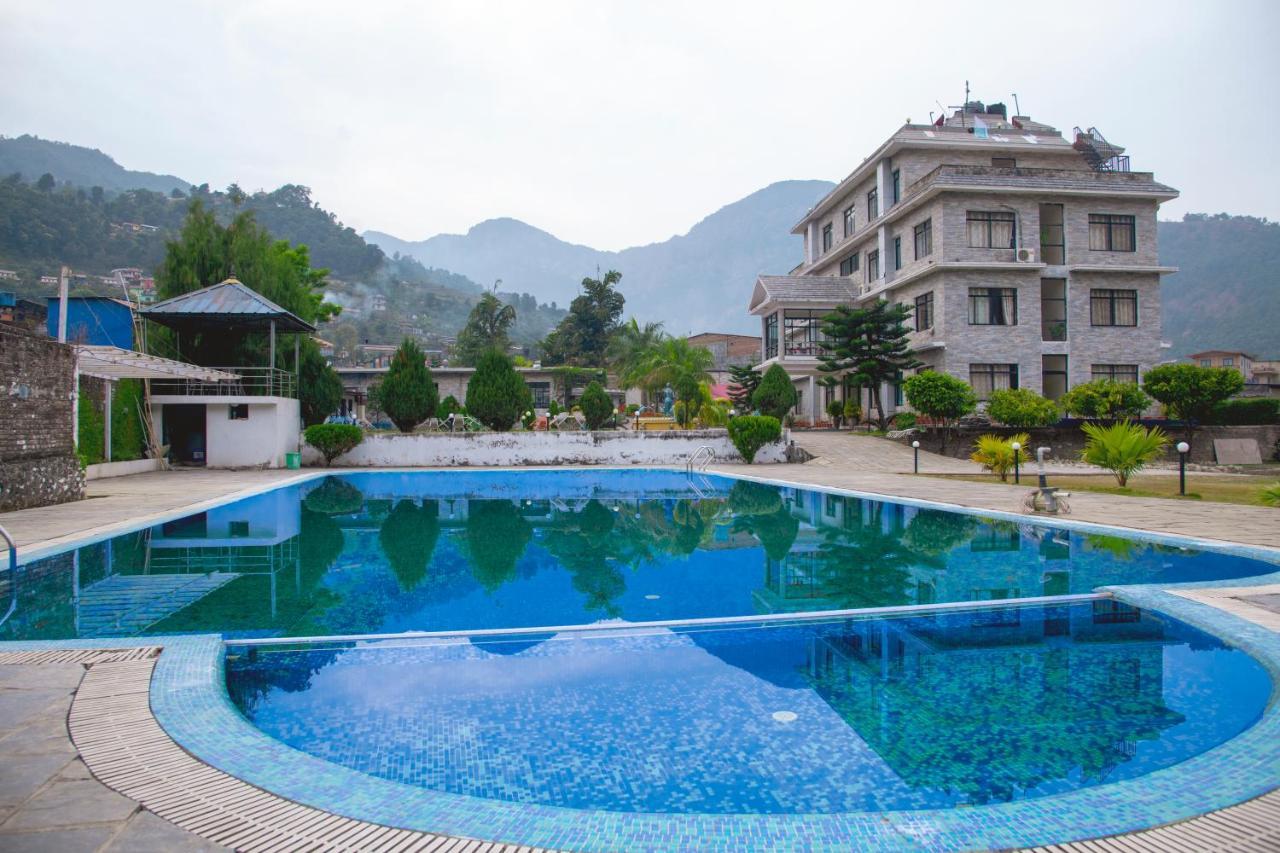 Gateway Himalaya Resort Ghanpokhara 外观 照片